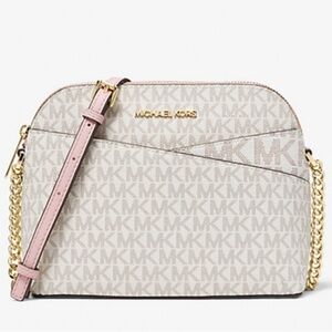 Jet Set Travel Medium Logo Dome Crossbody Bag new with tags